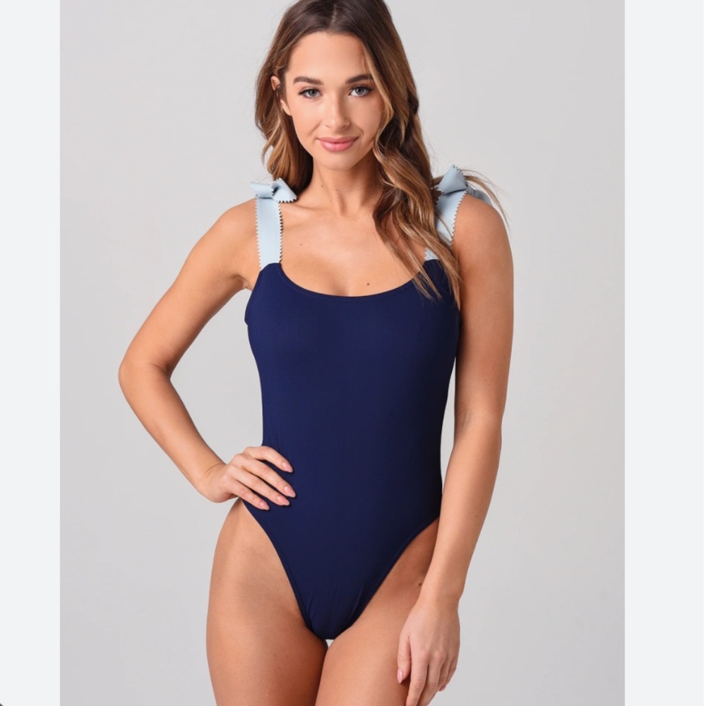 NWT Karla Colletto Giselle one piece bathing suit, size 6 / XS